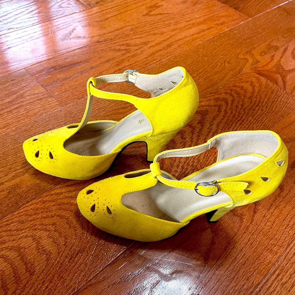 ModCloth, The Zest is History, T-strap Heel, Sz 8, Mustard